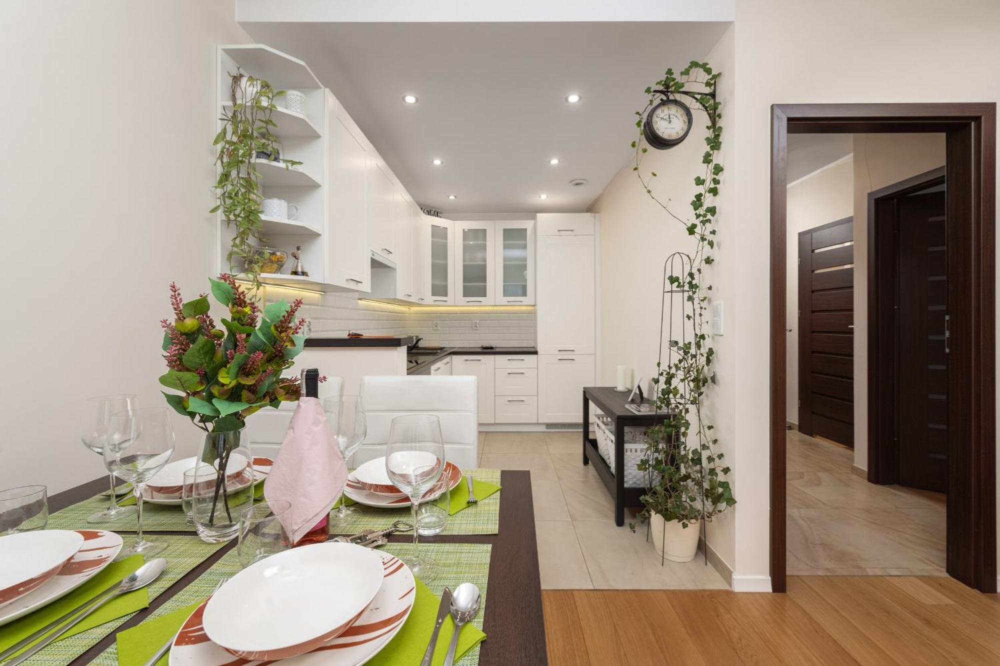 Comfortable Apartment Krakowska Wroclaw With Free Parking By Noclegi Renters Exterior photo